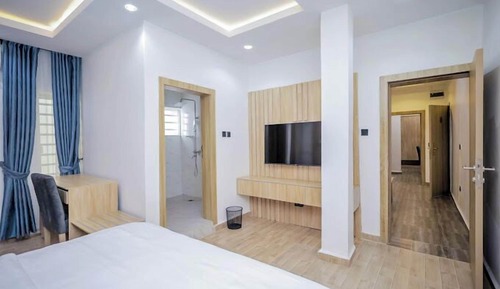Family Room, Balcony, City View