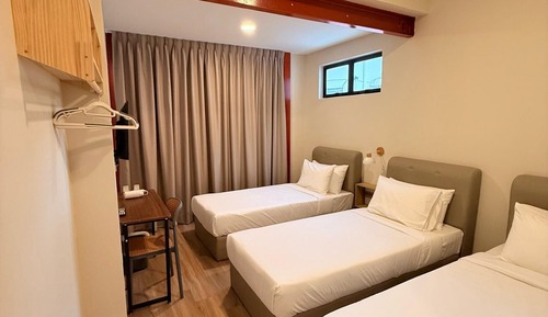 Triple Room