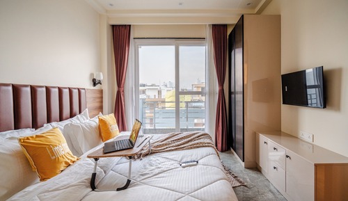 Deluxe Apartment, City View