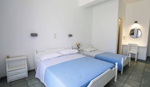 Comfort Triple Room, Balcony, Courtyard View