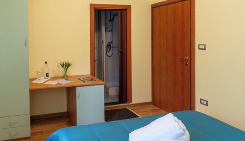 Basic Double Room