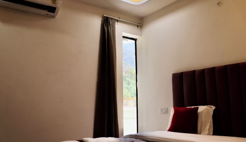Double Room, Mountain View