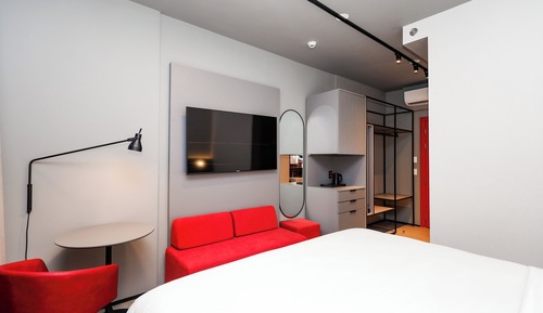 Superior Double Room, City View