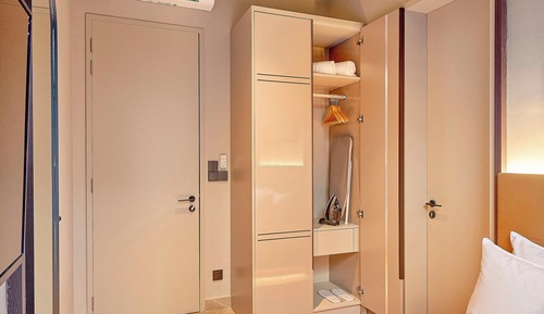 Suite, 3 Bedrooms, Mountain View