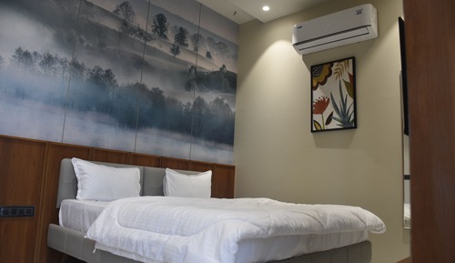 Executive Room
