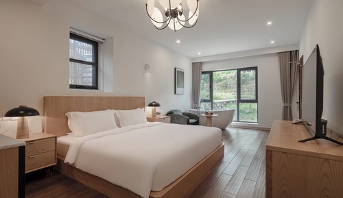 Superior Double Room, Hill View