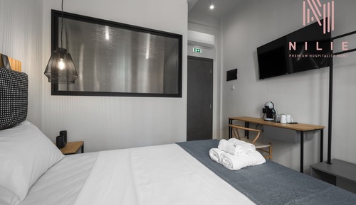 Studio Suite, Balcony