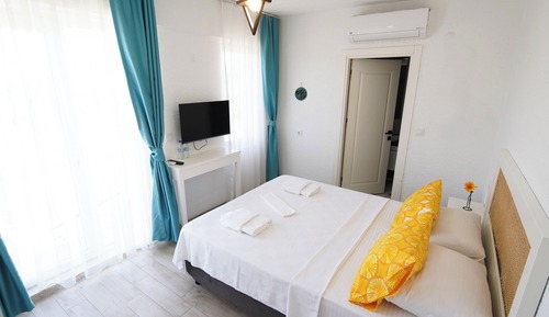 Comfort Double Room, Balcony, Garden View