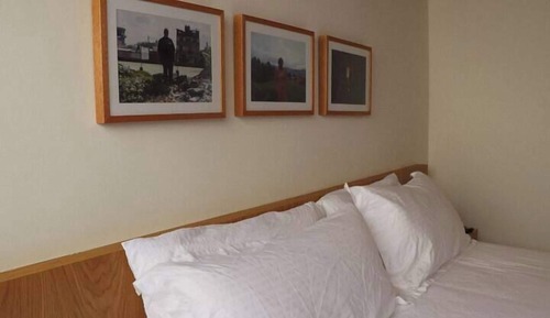 Comfort Cabin, 2 Bedrooms, Hot Tub, Mountain View