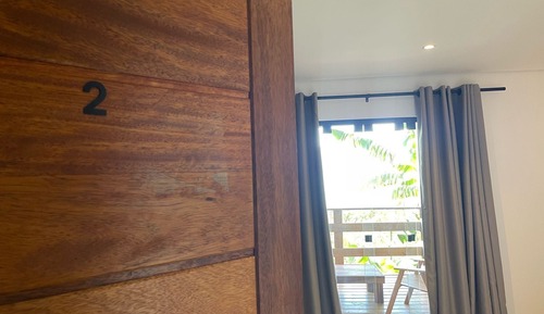 Suite, Partial Sea View