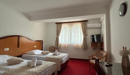Room, Courtyard View