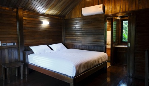 Comfort Chalet, Balcony, Garden View