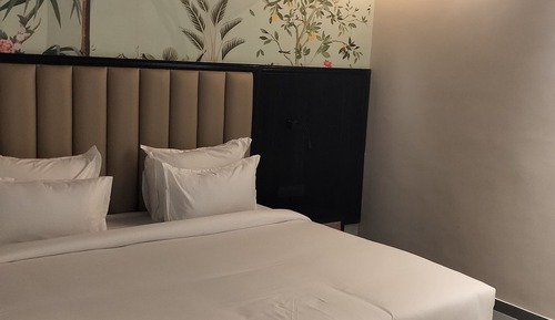 Grand Double Room, Garden View