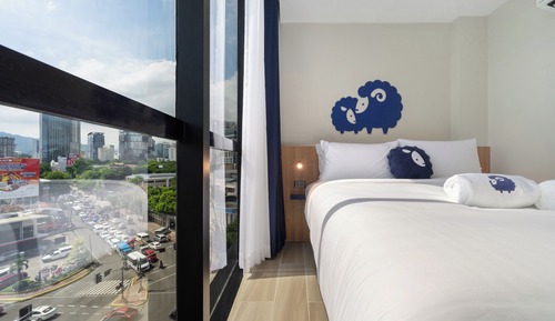 Classic Double Room, 1 Queen Bed, City View