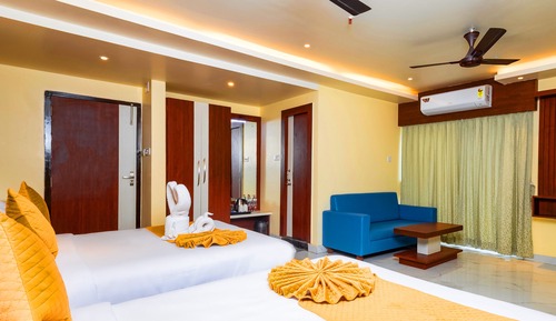 Deluxe Triple Room