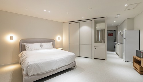 Corner Double Room