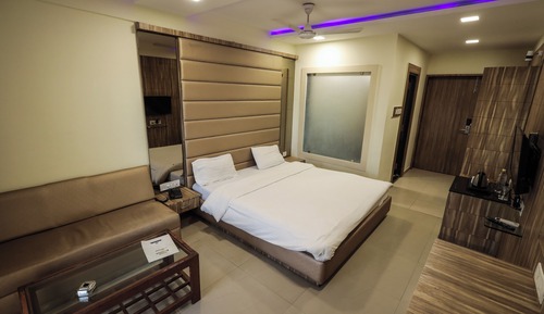 Premium Suite, City View