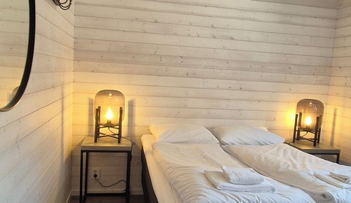 Deluxe Cabin no.4, 4 Bedrooms, Mountain View
