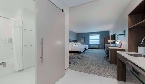 Studio, 2 Queen Beds, Accessible, Bathtub (Mobility & Hearing)