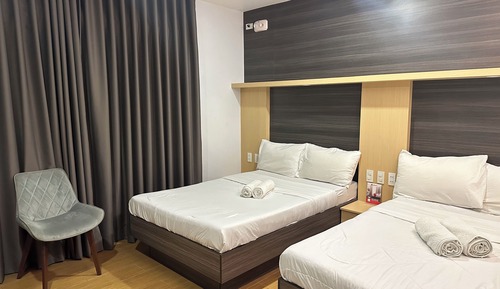 Deluxe Quadruple Room, City View