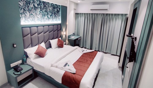 Deluxe Double Room, City View