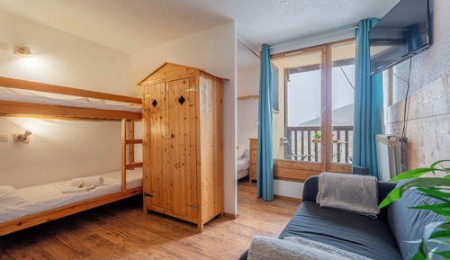 Luxury Apartment, Mountain View