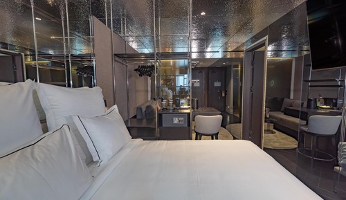 Suite, 1 King Bed