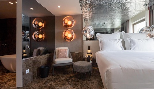 Suite, 1 King Bed