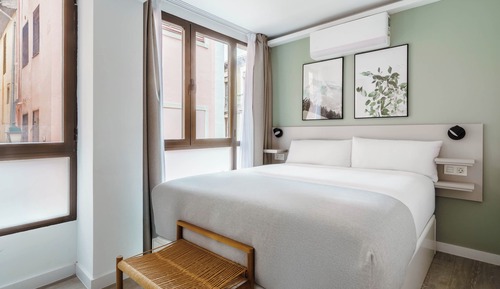 One-Bedroom Comfort Apt with sofa bed