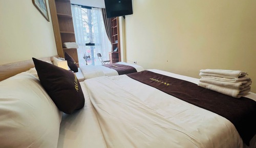 Luxury Double Room, City View