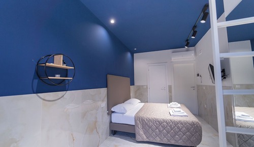 Deluxe Triple Room, City View, Annex Building (Via A. De Gasperi 55)