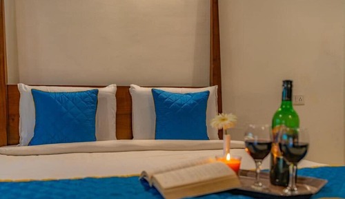 Deluxe Double Room, Pool View