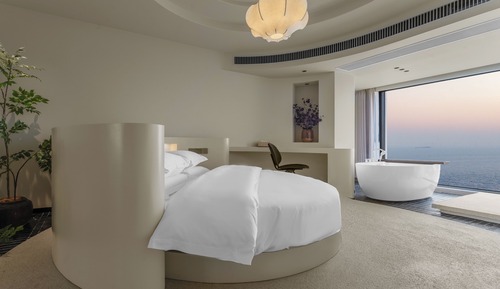 Panoramic Double Room, 1 King Bed, Bathtub, Ocean View