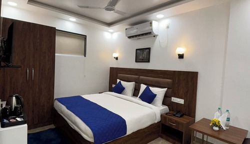 Family Double Room, City View