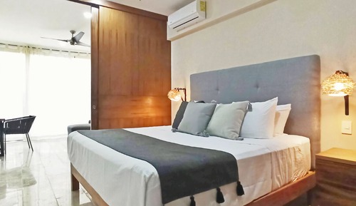 Apartment, 1 Bedroom, Pool View