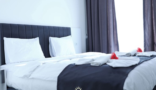 Deluxe Double or Twin Room, City View