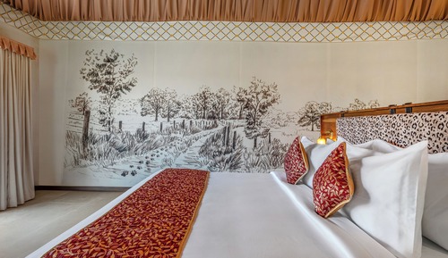 Luxury Tent with Private Courtyard