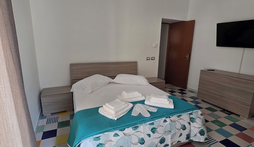 Superior Apartment, 1 King Bed with Sofa bed, Non Smoking, Private Bathroom