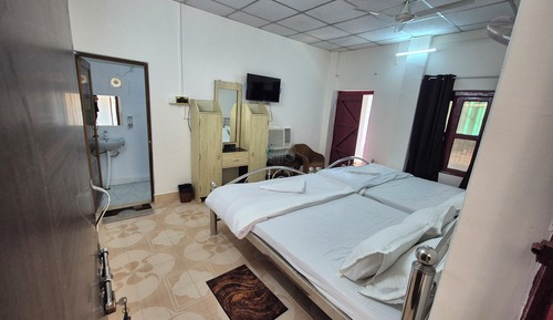 Deluxe Quadruple Room, Garden View