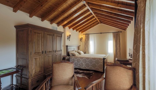Deluxe Cottage, River View