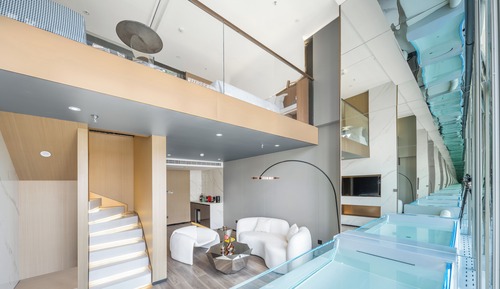 Crystal Gallery River Spa Duplex Suite