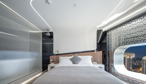 Space Pod - Wonderful River View King Room