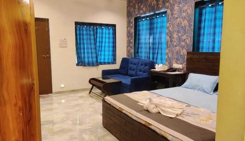 Deluxe Single Room, Balcony, Garden View