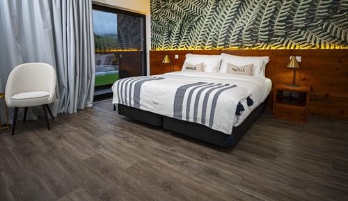 Suite, Mountain View