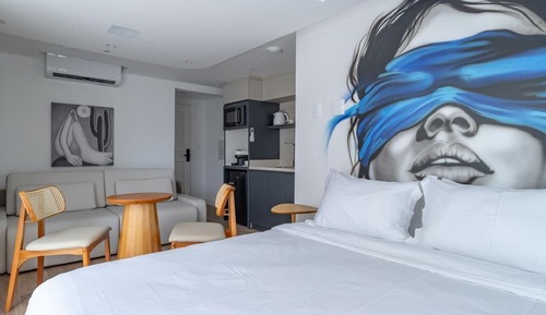 Premium Suite