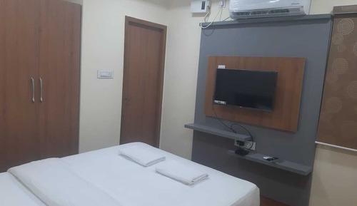 Superior Double Room, Patio, City View