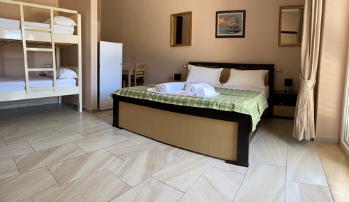 Superior Quadruple Room, Garden View
