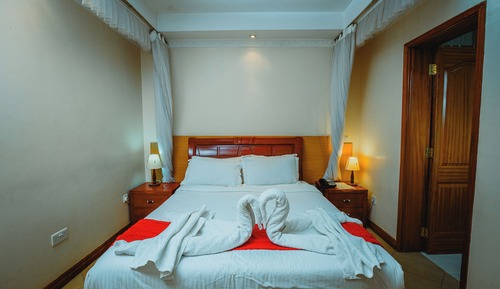 Deluxe Suite, Balcony, Garden View