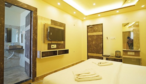 Deluxe Double Room, Balcony, City View