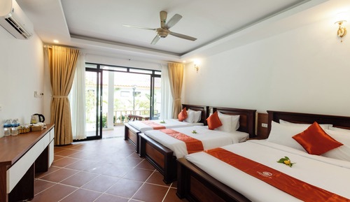 Deluxe Triple Room